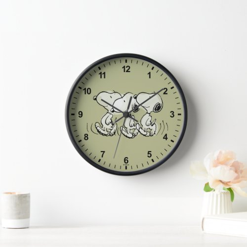 Peanuts | Snoopy Walking Tall Clock